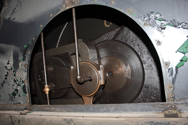 Skinner Unaflow Steam Engine at Nichols and Stone Factory in Gardner, MA